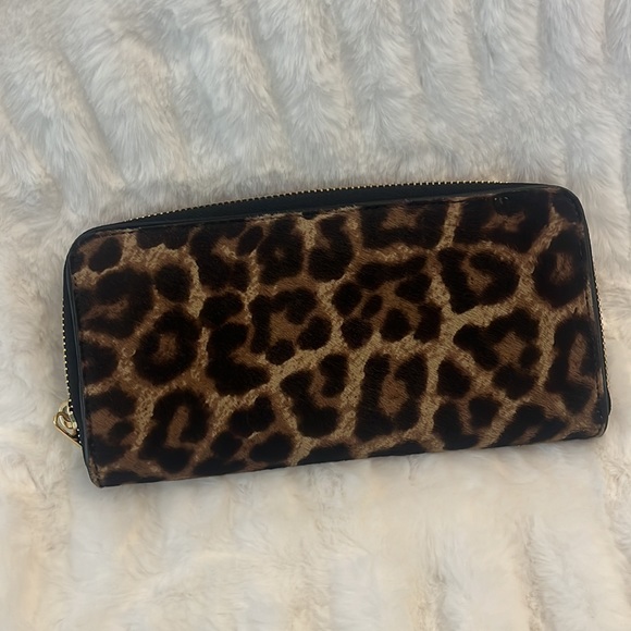 NWOT MICHAEL Michael Kors Leopard Dyed Hair Calf Full Zip Clutch Wallet Leather - Picture 5 of 5